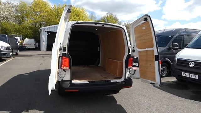 CE70GVJ Volkswagen Transporter 2.0TDI 90ps T26 Startline BMT SWB PV смотреть онлайн