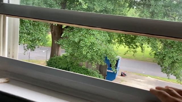 Как помыть американское окно \ How to open and wash an american window смотреть онлайн