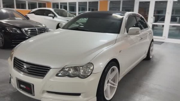 Toyota Mark X 2005. Автомобиль с пробегом