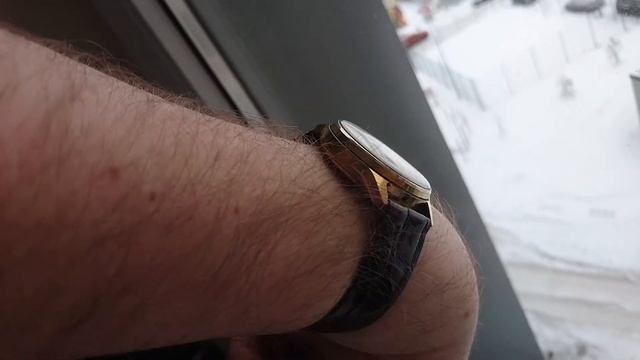 Милитари Полёт с будильником,позолоченные,СССР 90года смотреть онлайн