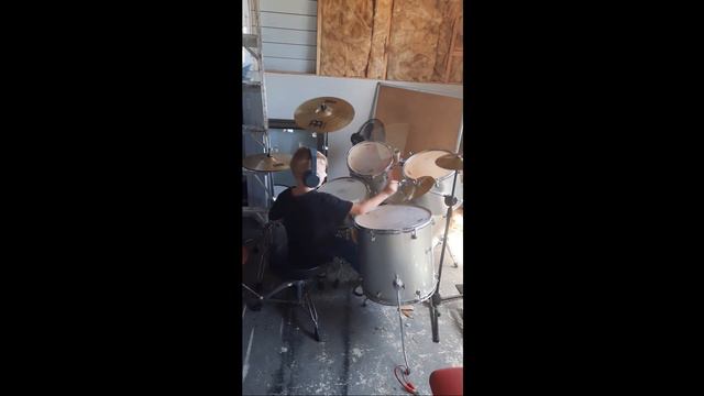 Hip to be Scared Cover смотреть онлайн