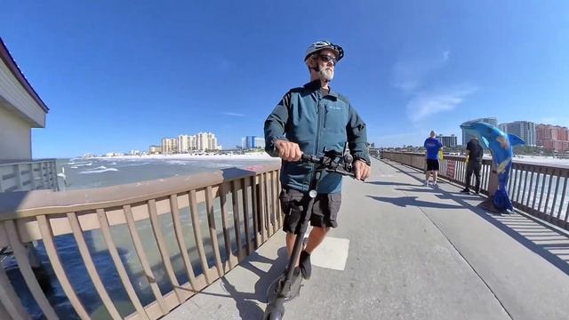 Clearwater on a Segway scooter ninebot Max смотреть онлайн