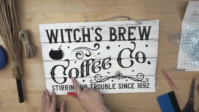How to Make a Halloween Witch Sign with Broom Hanger смотреть онлайн