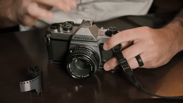 Pentax K1000 - Best Intro to Shooting Film смотреть онлайн