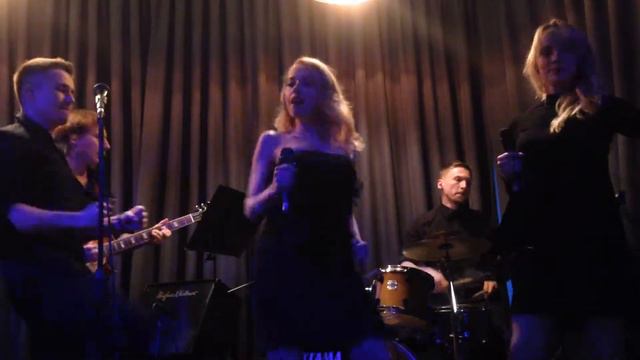 Вадим Мичман, Мария Плужникова, Ирина Перова - Dancing through life смотреть онлайн