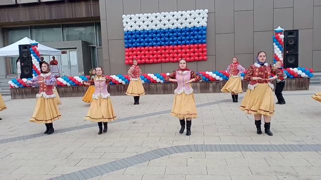 Сибирь. Ансамбль Соловушка. Видное смотреть онлайн