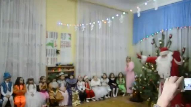 Три истории с новогодней ёлкой для взрослых 18+" смотреть онлайн