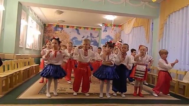 Ой ти, ненька-Україна, Я тебе кохаю, В свiтi кращої країни Я не знаю. смотреть онлайн