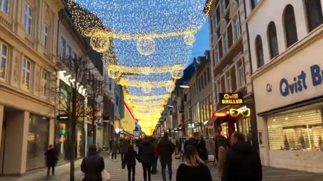 VLOGMAS❄️ОТМЕЧАЕМ РОЖДЕСТВО в ЕВРОПЕ❄️РАБОТА в ДАНИИ❄️РУМ ТУР - НОВОГОДНИЙ ДЕКОР ДОМА смотреть онлайн