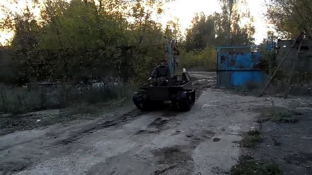 Самодельный Гусеничный Вездеход с мотором от оки. смотреть онлайн