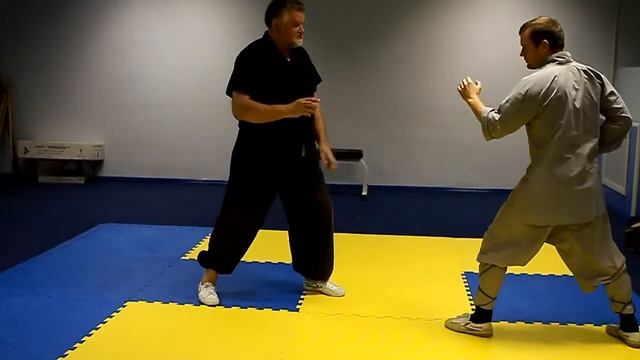 Ушу Уход от удара смотреть онлайн