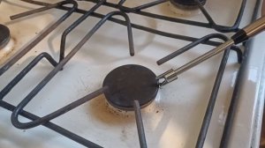 Зажигалка для газовой плиты - зажигаем газ.