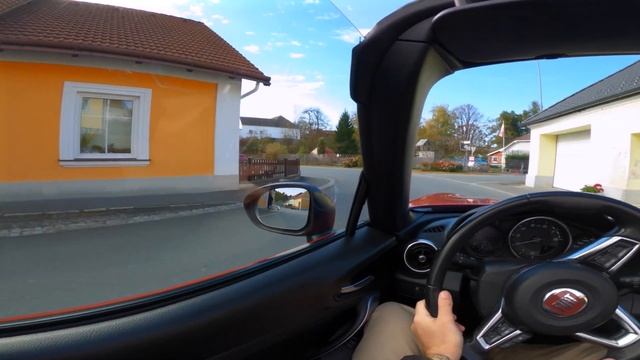Relaxing POV autumn drive in a 124 Spider on beautiful country roads смотреть онлайн