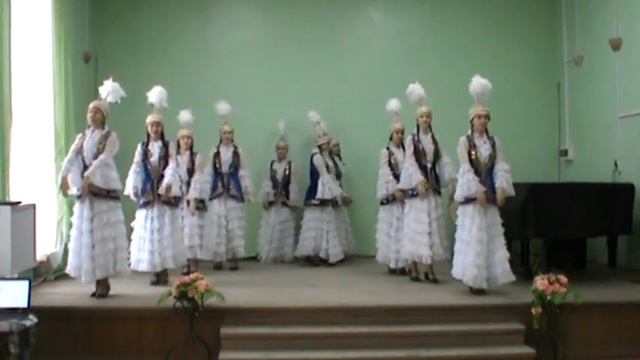 Волжаночка казахский танец Наурыз смотреть онлайн