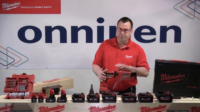 Milwaukee-akkunauharuuvinväännin M18 FSGC-202X смотреть онлайн