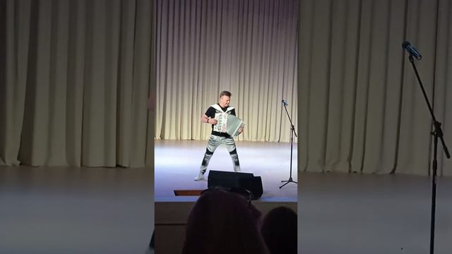 СЕРГЕЙ ВОЙТЕНКО-БАЯН МИКС #баянистыfest #баянмикс #смуглянка смотреть онлайн