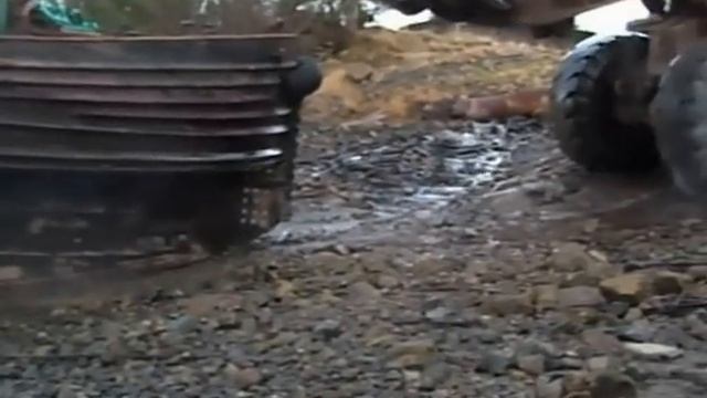 980 Pulling Boom Boat смотреть онлайн