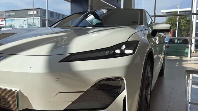 2023 Changan Shenlan SL03 in-depth Walkaround смотреть онлайн
