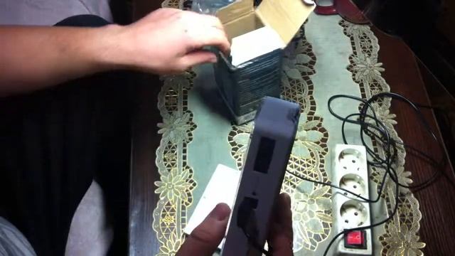 светодиодная лампа на аккумуляторе,зарядка от сети и солнечной батареи с ДУ смотреть онлайн