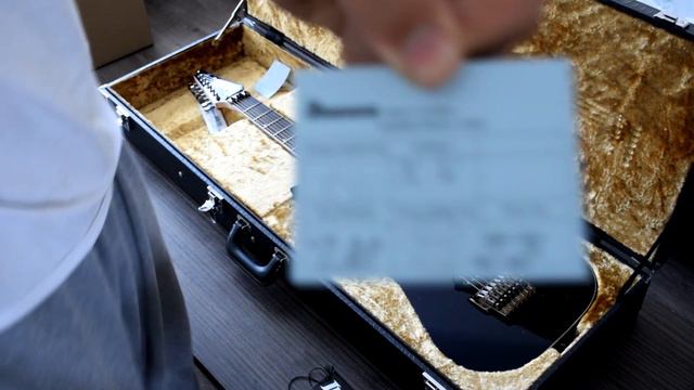Unboxing Ibanez RG2027XL смотреть онлайн