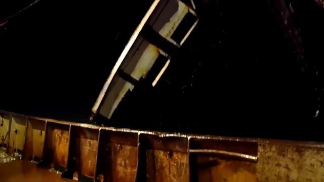 Renflouement chalutier Fée des mers / Salvage of fishing vessel Fée des mers смотреть онлайн