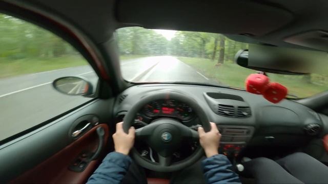 Alfa Romeo 147 1.6 Blackline POV Test Drive смотреть онлайн