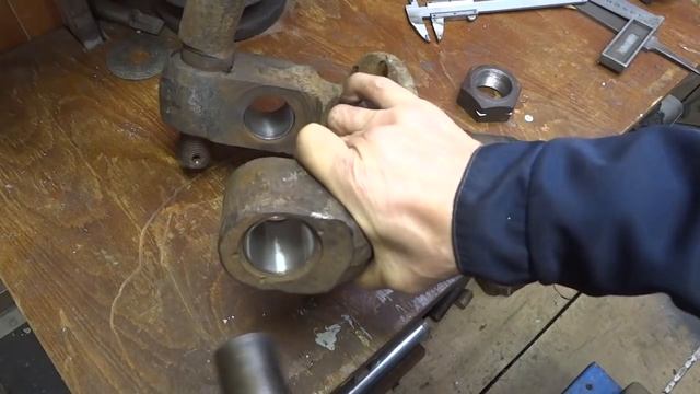 Как нарезать резьбу на поворотном кулаке от телеги. смотреть онлайн