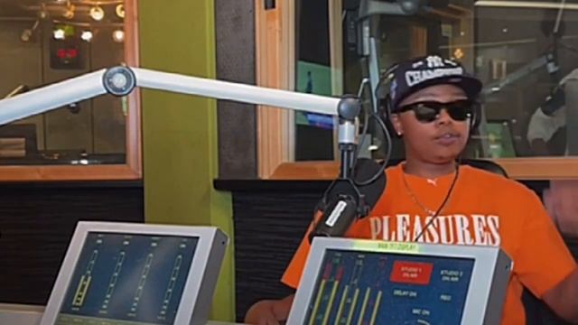 A-Reece On Metro FM [Full Interview] | Speaks On P2, AKA, Drops A Freestyle & More смотреть онлайн