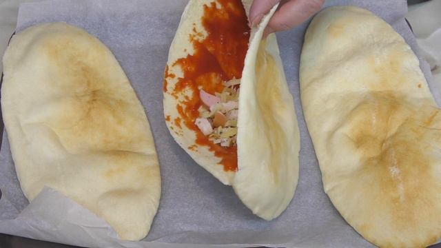 Быстрая “Закрытая пицца” из питы / “Closed pizza” from pita смотреть онлайн