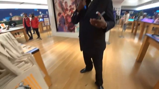 MEETING FANS IRL - OfflineTV meet & greet! смотреть онлайн