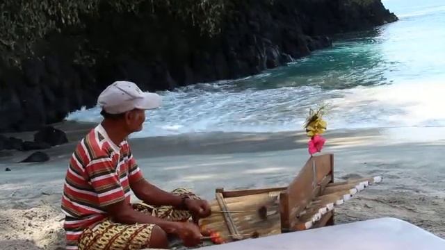 White Sand Beach, Candidasa, Bali смотреть онлайн