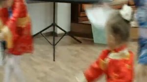 Китайский танец. Танец с веерами в детском саду.