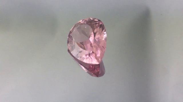 Розовый турмалин груша 0009, вес 2,6 карат, размер 12х9 мм смотреть онлайн