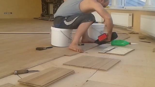 Аккумуляторный гвоздезабиватель Bosch GSK18V-LI смотреть онлайн