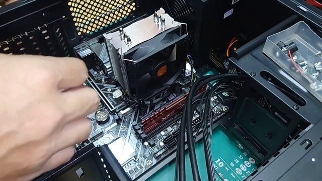 技嘉 Z390 i5-9600KF 六核心 GTX1650 4GB 獨顯 SSD+1TB 超頻電腦主機 смотреть онлайн