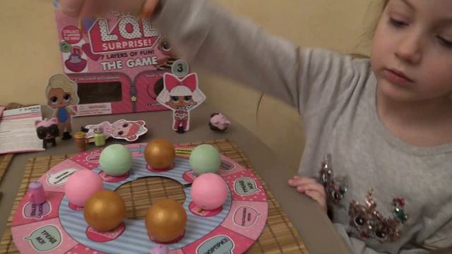 Лол игра. Челлендж. Кто первый оденет Куклу LOL. Surprise Dolls Board Game смотреть онлайн