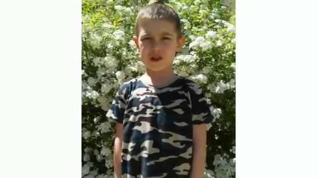 Стихотворение: "Не играйте, мальчики, в войну", автор В. Вологдин. МДОБУ детский сад №120 г. Сочи. смотреть онлайн