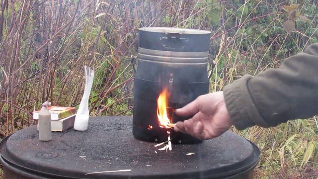 Разведение огня и применение подставки щепочницы смотреть онлайн