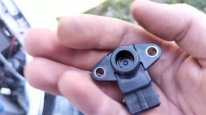 КАК СНИЗИТЬ РАСХОД ТОПЛИВА, Mitsubishi Lancer X, чистка ДАД (датчик абсолютного давления)