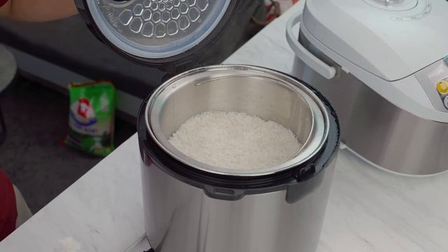 Nyobain RICE COOKER yang bikin nasi jadi "lebih sehat" смотреть онлайн