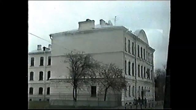 Санкт-Петербург прошлого, 2000 год. Прогулка по городу, плюс обзорная экскурсия на автобусе смотреть онлайн