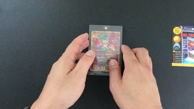 Ultra Pro - One Touch Magnetic Case for Pokemon Cards Review!! смотреть онлайн
