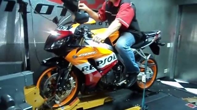 Honda CBR1000 RR Repsol 2007 Motonil