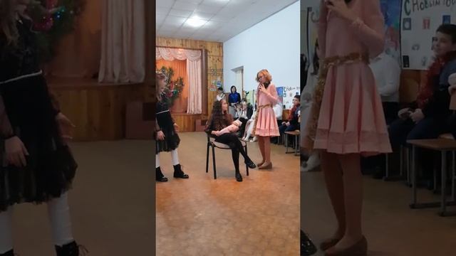 Новогодняя сценка смотреть онлайн