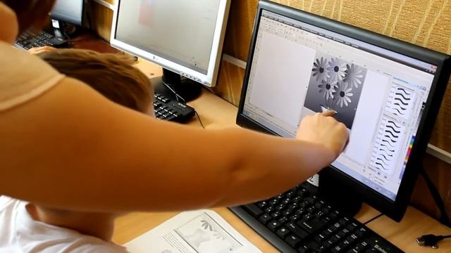 Летний интенсив по компьютерной графике в учебном центре МЕЛА РОССА смотреть онлайн
