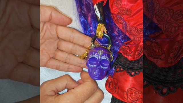 #деньмёртвых #череп #скелет #рэйнбоухай #rainbowhigh #diademuertos #diadelosmuertos #mariagarcia смотреть онлайн