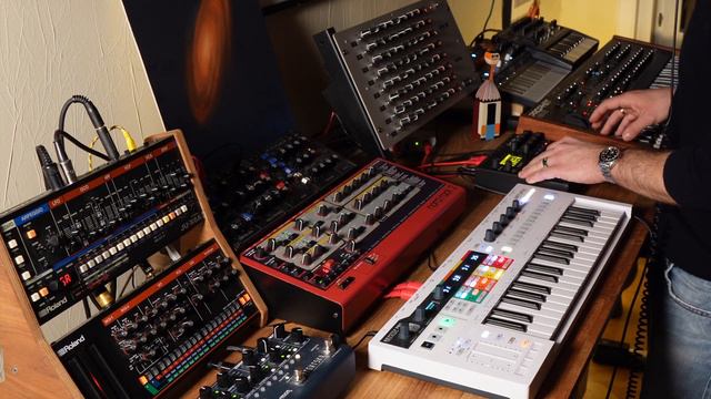 DAWless Synth Jam - "Hackfleisch am Hausschuh" Prophet Rev2, Nord Rack 2, Digitakt, Keystep Pro смотреть онлайн