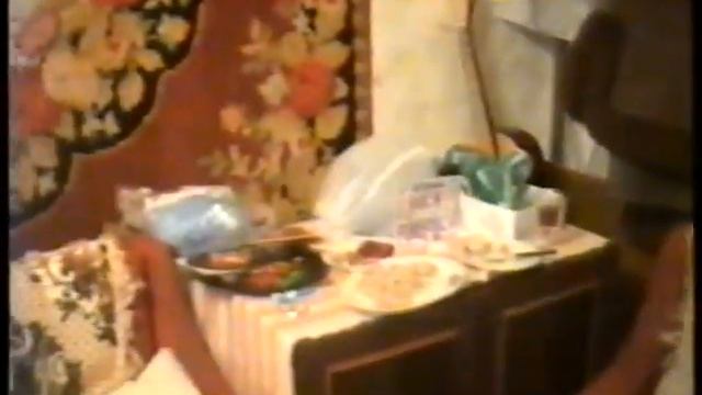 Приватное домашнее видео Неизвестных (г. Екатеринбург, 1999 год) смотреть онлайн