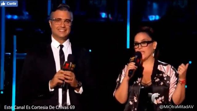 Angélica Vale y Jaime Camil en iHeart Radio Fiesta Latina 2016 смотреть онлайн