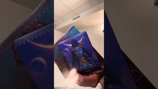 Kali Oracle pulling magic from nothing #wellnessreading #tarotwellness #keepupthegoodfight смотреть онлайн